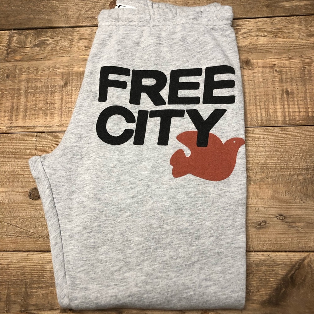 NWOT Free City sweatpants size 3/L gray
